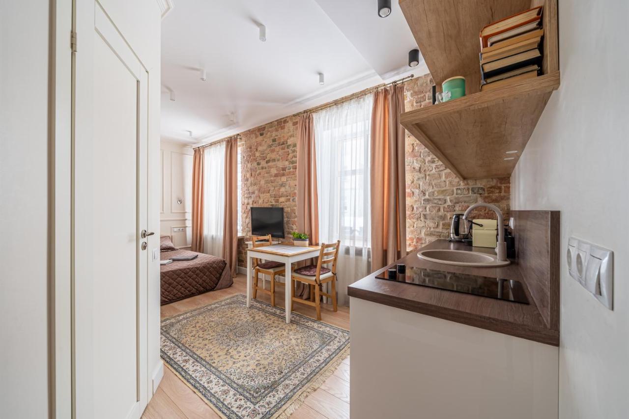 Stylish Studio Close To City Center, Cafes & Parks & Local Dining リガ エクステリア 写真