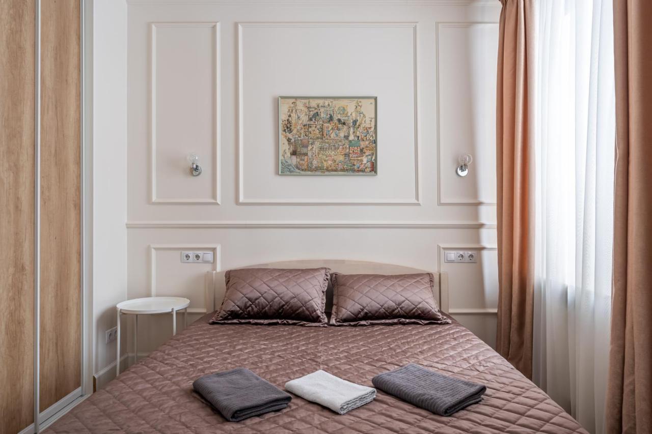 Stylish Studio Close To City Center, Cafes & Parks & Local Dining リガ エクステリア 写真